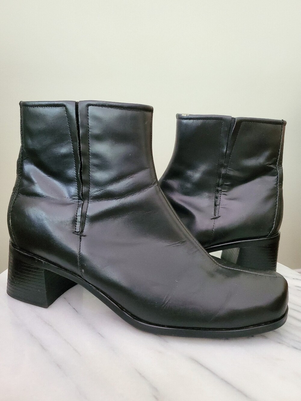 Vintage Y2K Black Leather Sqare Toe Ankle Booties 9 Wide
